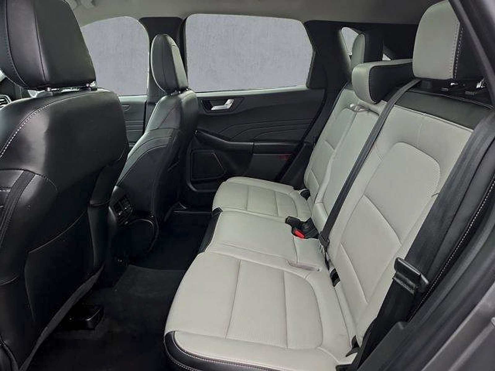 Certified 2023 Ford Escape Platinum AWD/4WD image 23