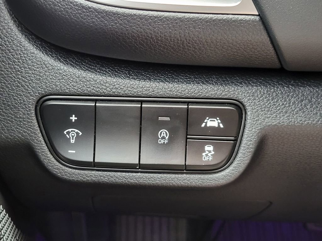 Used 2021 Kia Seltos SX w/ SX Sunroof Package image 28