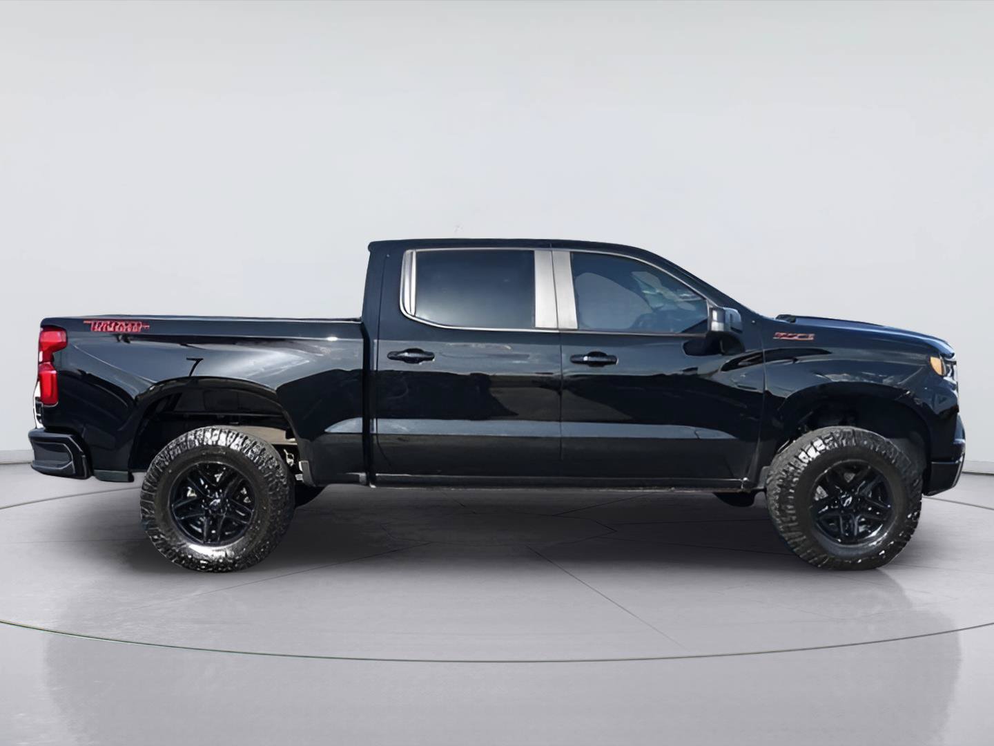 Used 2024 Chevrolet Silverado 1500 LT Trail Boss AWD/4WD image 5