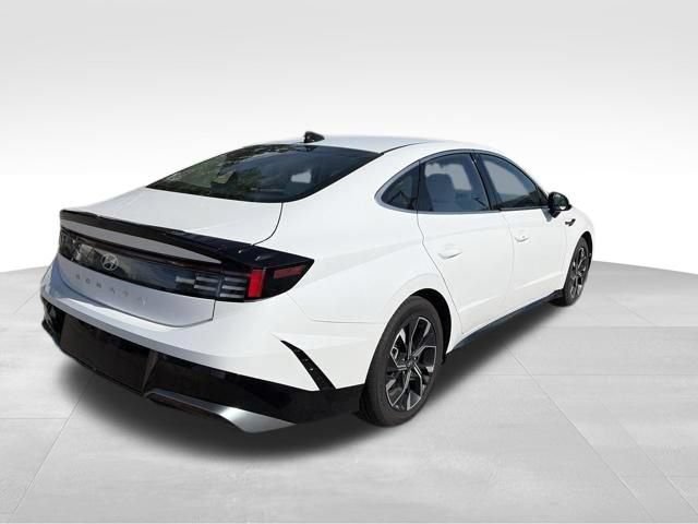Used 2025 Hyundai Sonata SEL FWD image 10