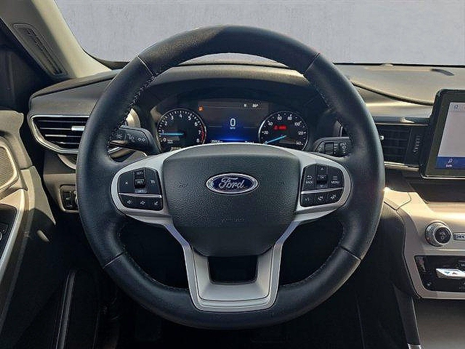 Certified 2023 Ford Explorer XLT w/ Equipment Group 202A AWD/4WD image 13