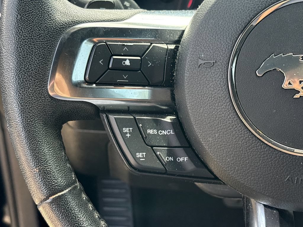 Certified 2017 Ford Mustang Coupe RWD image 18