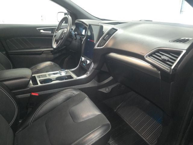 Certified 2023 Ford Edge ST AWD/4WD image 4