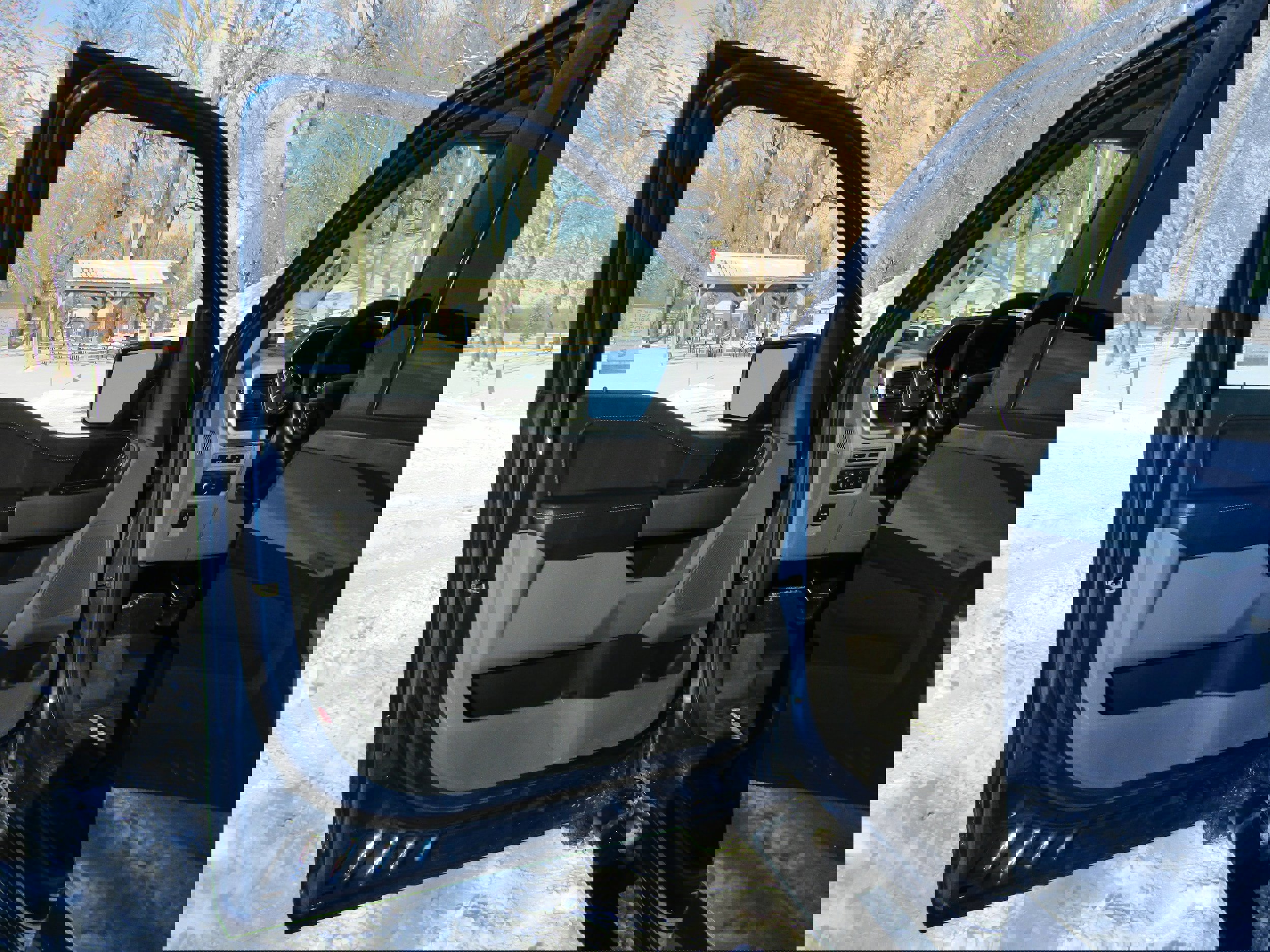 Certified 2022 Ford F150 XLT w/ Equipment Group 302A High image 12