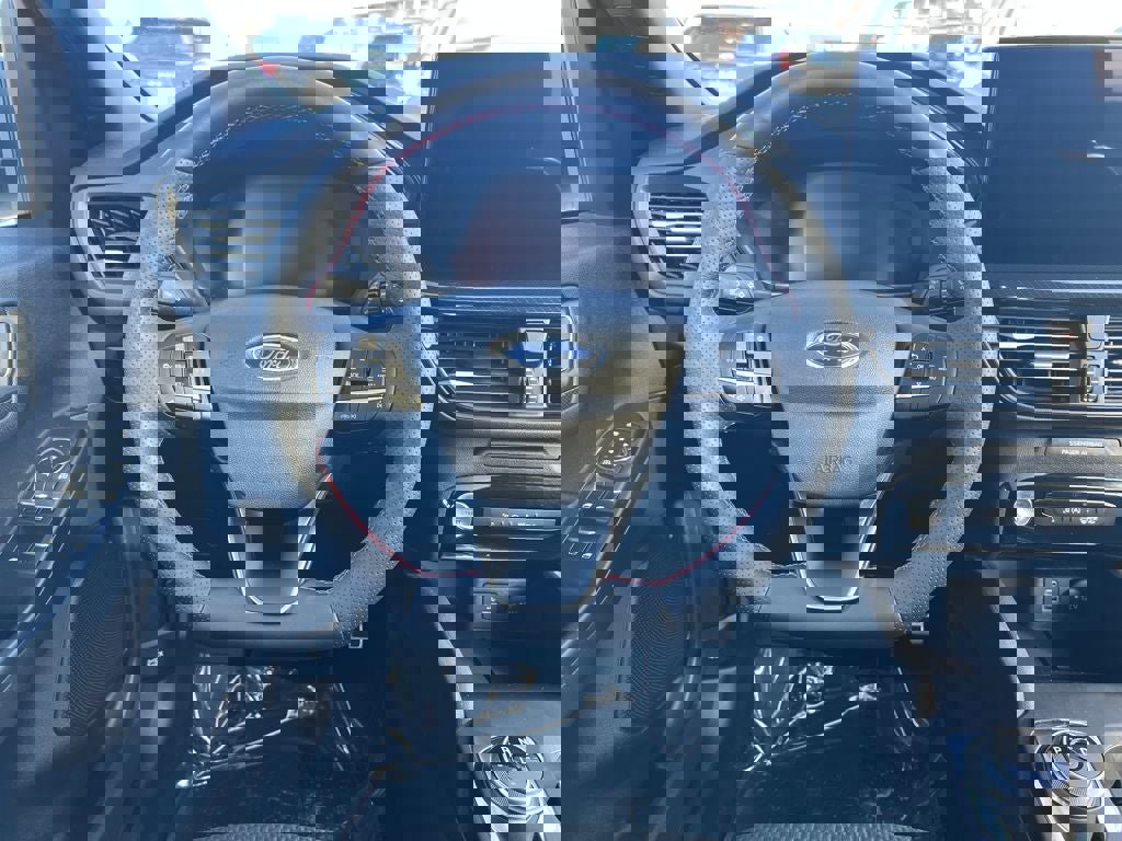 Certified 2023 Ford Escape ST-Line w/ Tech Pack #1 image 15