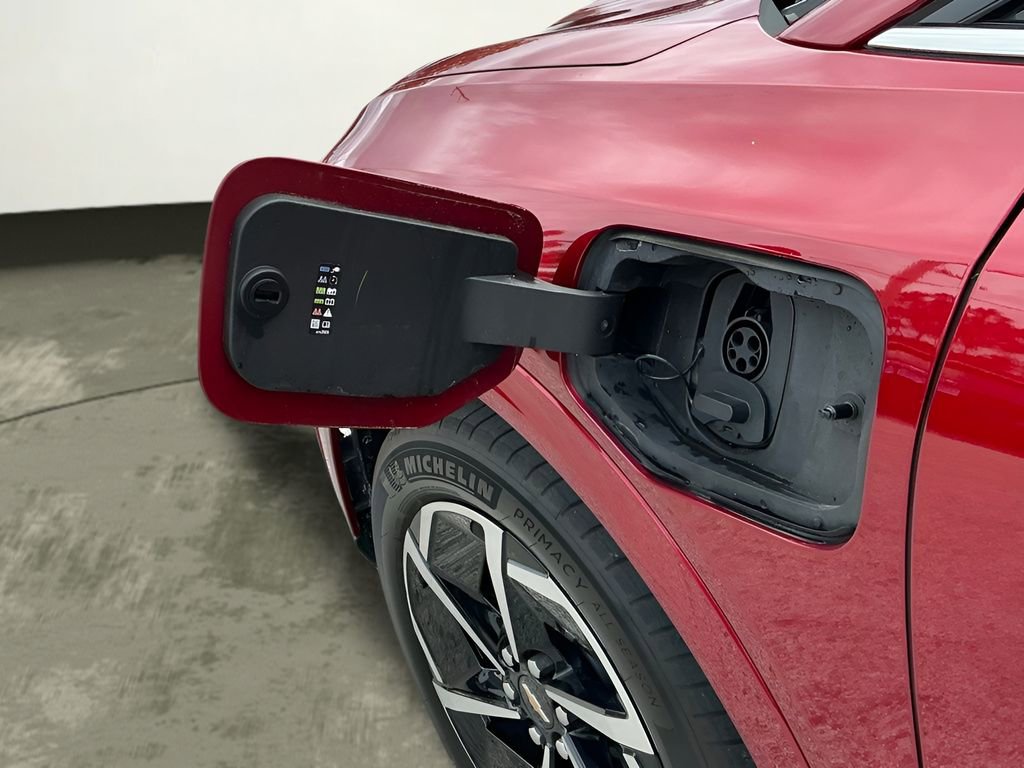 Used 2025 Chevrolet Equinox EV LT w/ Convenience Package image 23