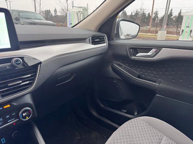 Certified 2020 Ford Escape SE image 22
