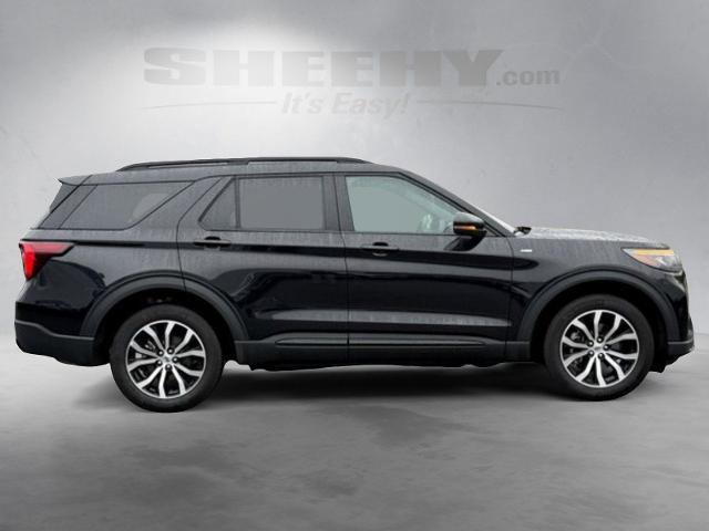 Certified 2025 Ford Explorer ST-Line AWD/4WD image 10