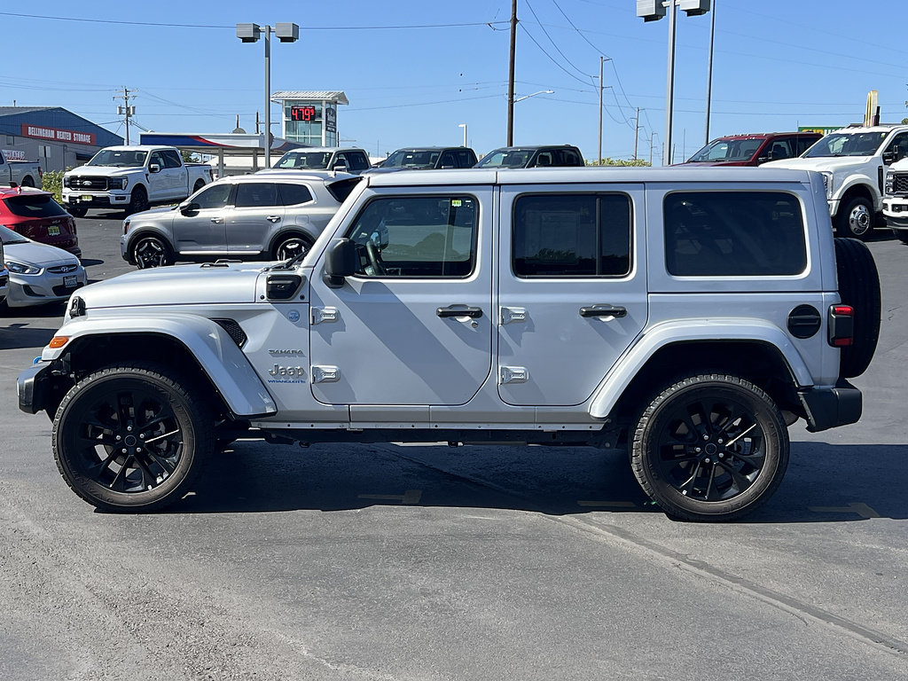 Used 2024 Jeep Wrangler Unlimited Sahara AWD/4WD image 10