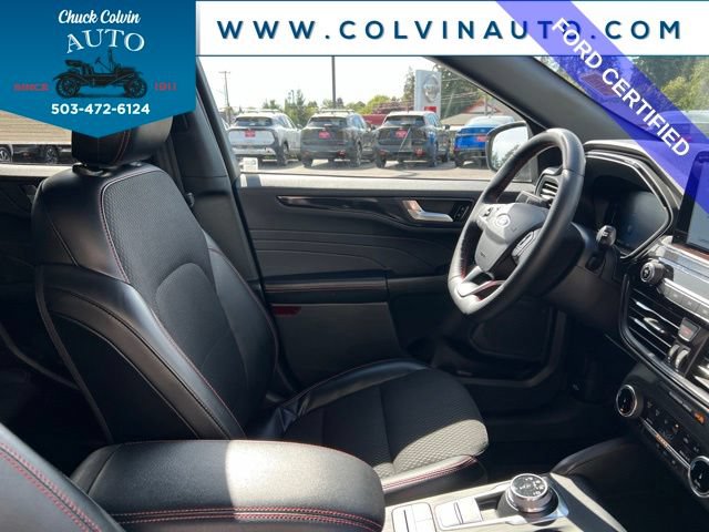 Certified 2025 Ford Escape ST-Line Select AWD/4WD image 25
