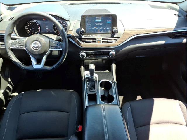 Used 2024 Nissan Altima 2.5 SV FWD image 23