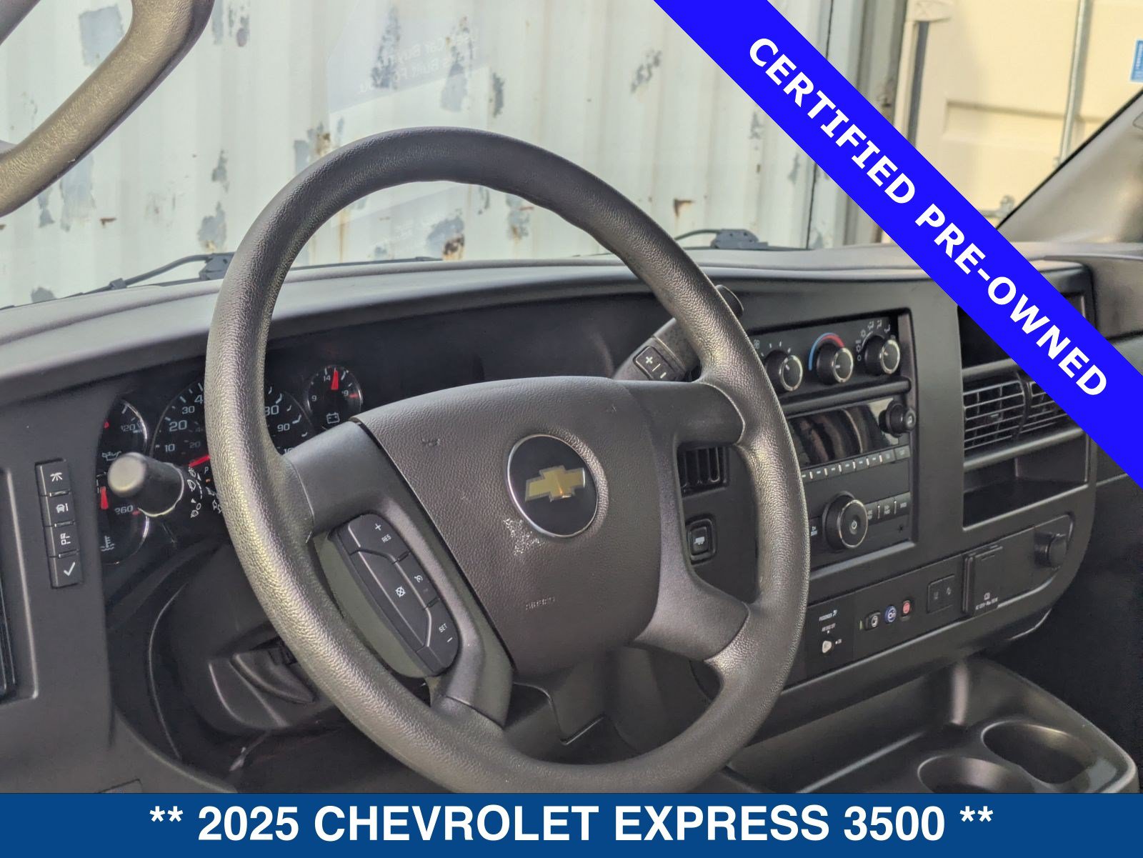 Used 2025 Chevrolet Express 3500 LT w/ LT Preferred Equipment Group RWD image 20
