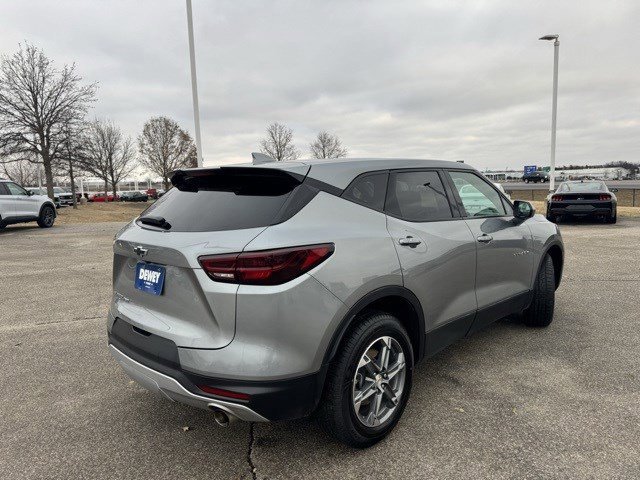 Used 2023 Chevrolet Blazer LT w/ Driver Confidence Package image 5