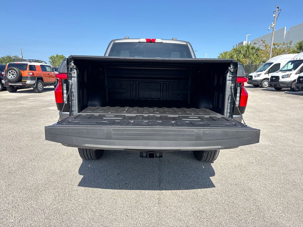 Certified 2025 Ford F150 Lightning XLT AWD/4WD image 29