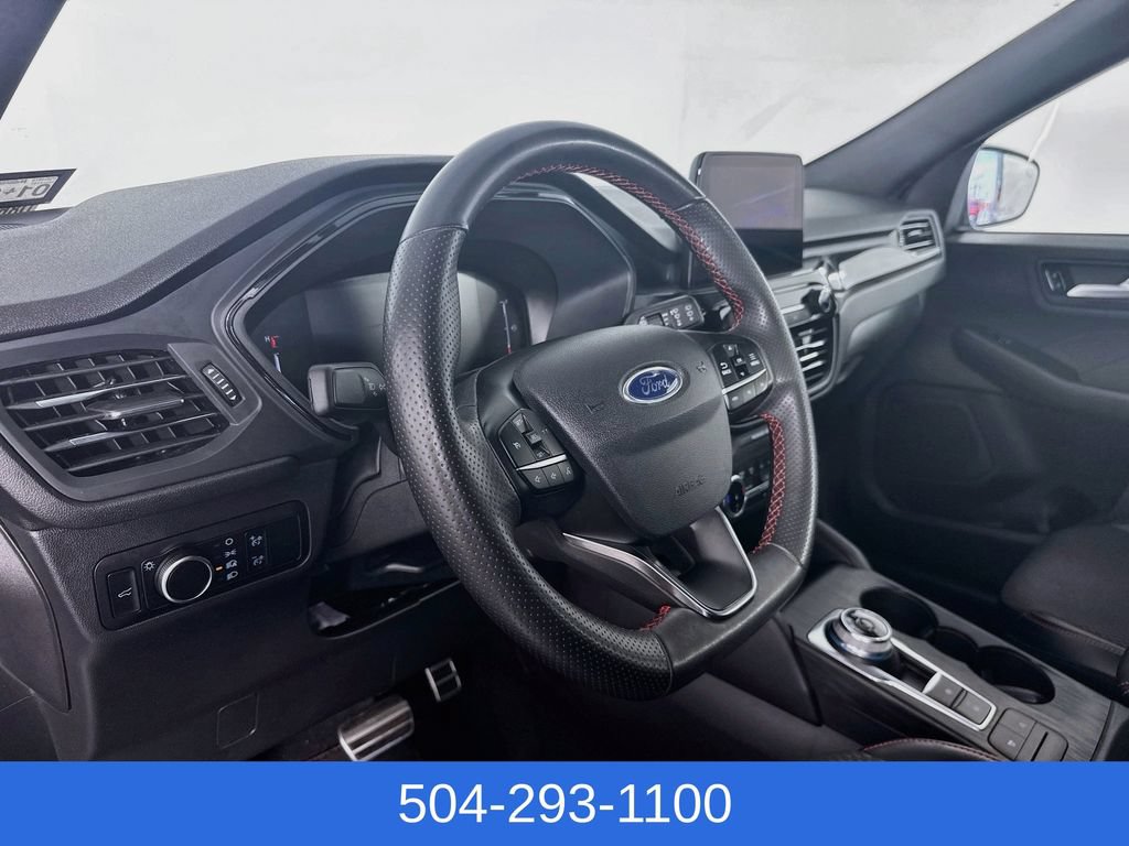 Certified 2023 Ford Escape ST-Line FWD image 11