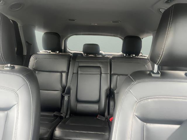 Certified 2023 Ford Explorer XLT w/ Equipment Group 202A AWD/4WD image 18