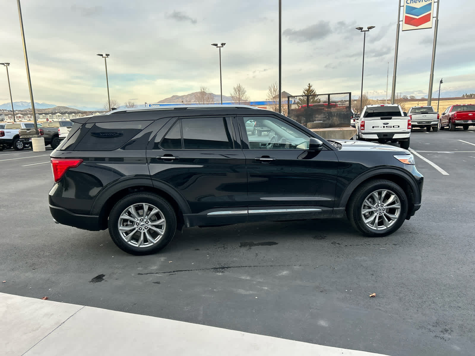 Certified 2024 Ford Explorer Limited image 9