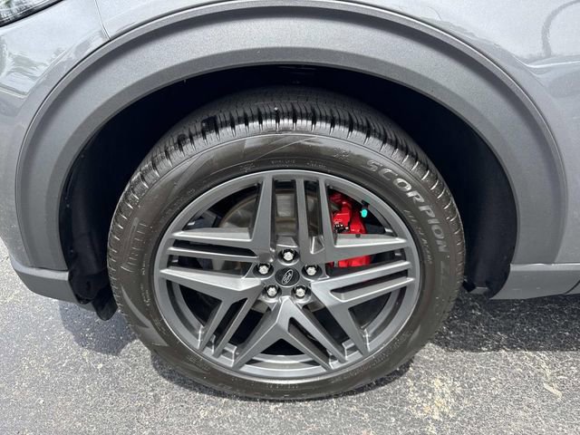 Certified 2025 Ford Explorer ST w/ Sun And Sound Package RWD image 7