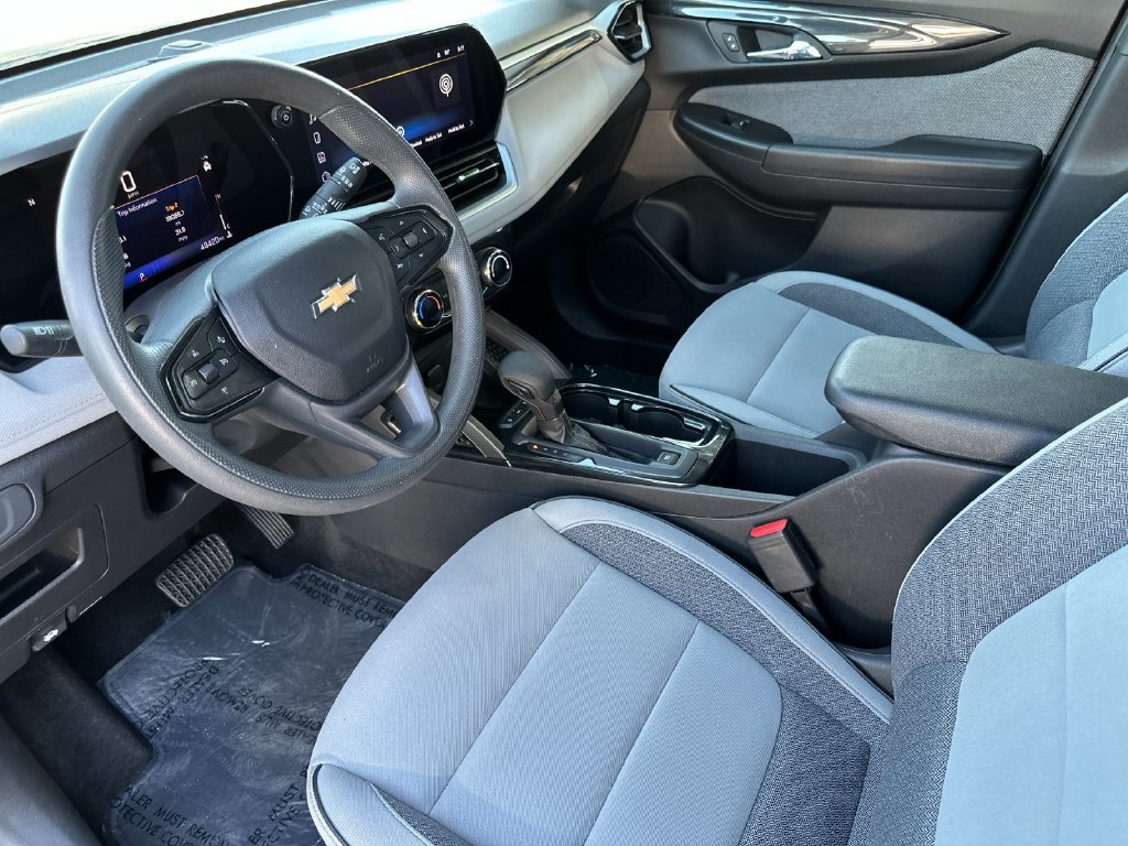 Used 2025 Chevrolet TrailBlazer LT FWD image 9