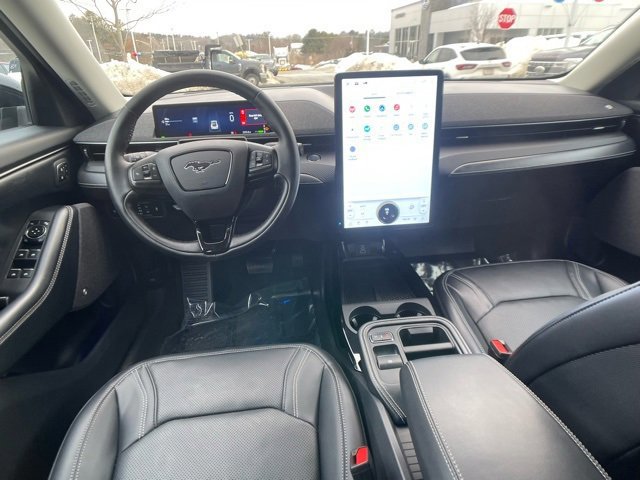 Certified 2025 Ford Mustang Mach-E Premium image 19