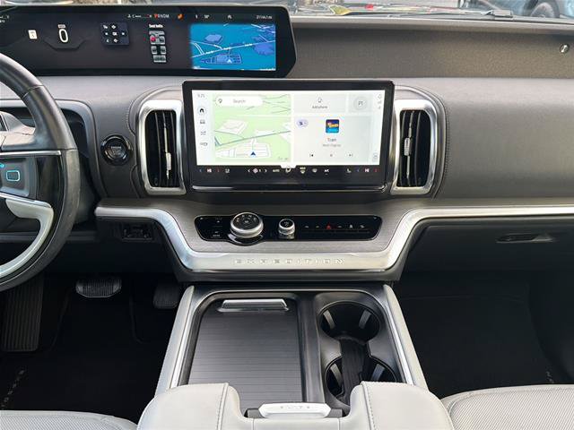 Certified 2025 Ford Expedition Platinum w/ Driver's Package AWD/4WD image 15