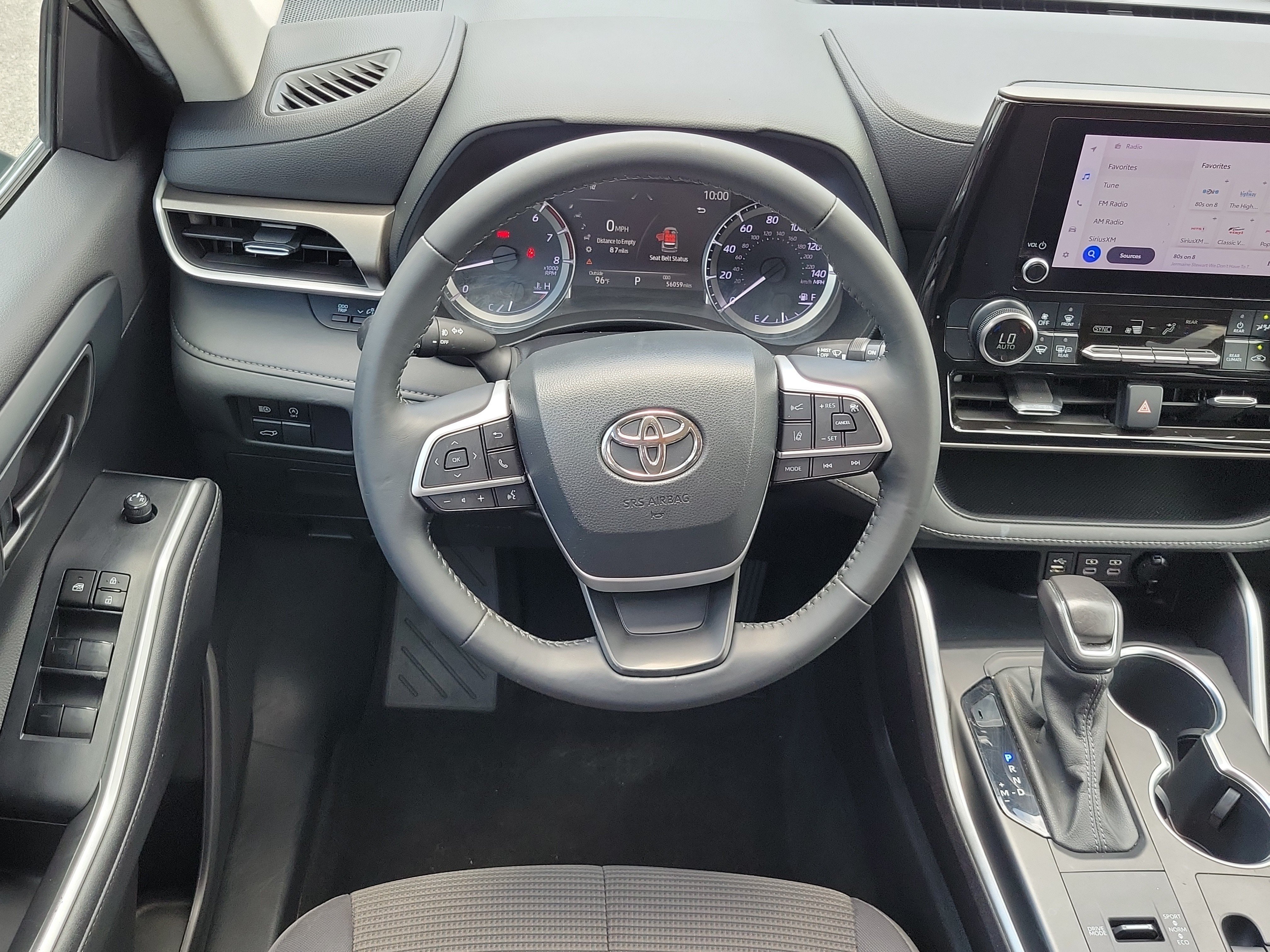 Used 2023 Toyota Highlander LE FWD image 18