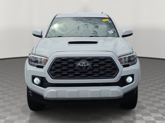 Used 2021 Toyota Tacoma TRD Sport RWD image 2