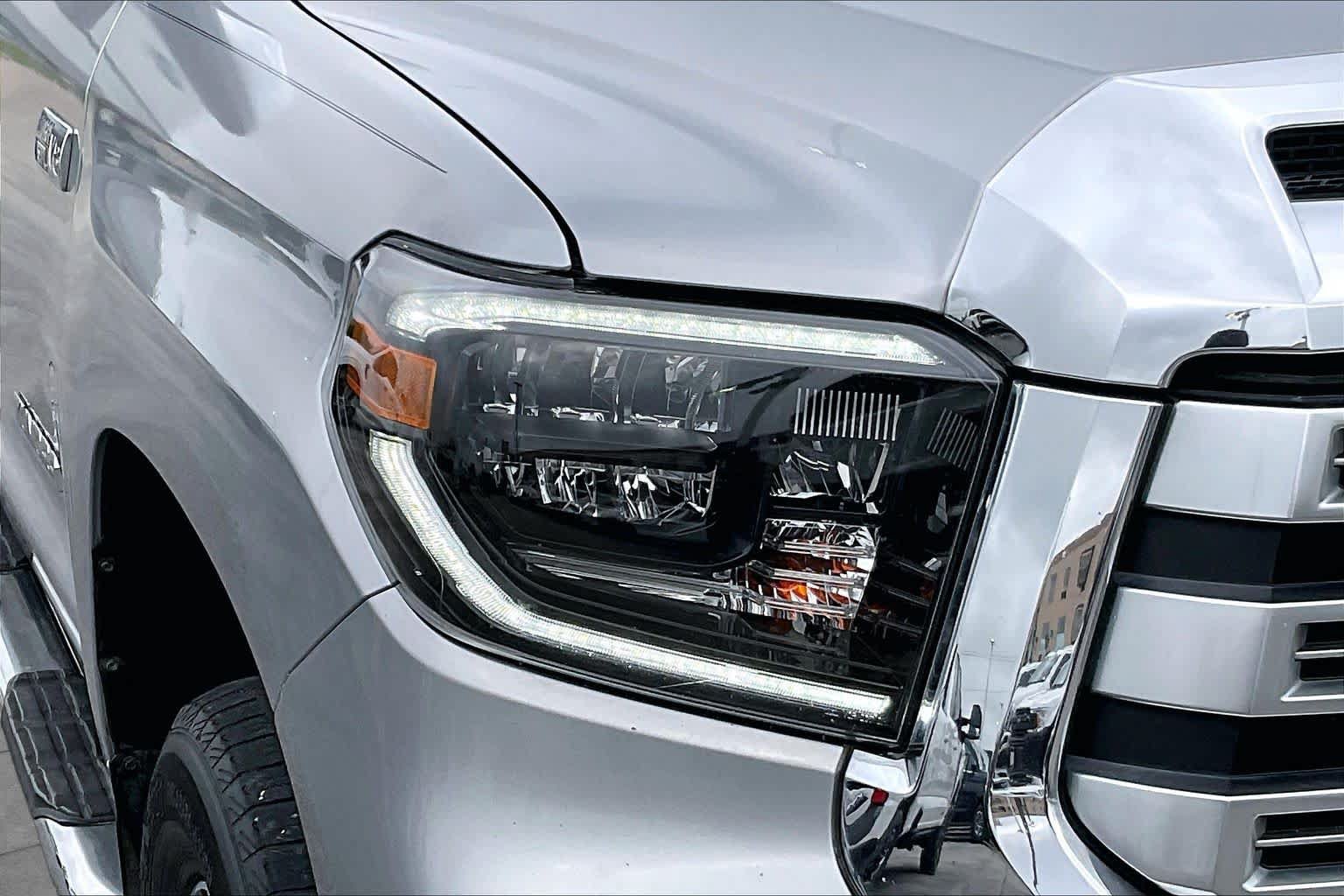 Used 2020 Toyota Tundra Limited w/ Limited Premium Package AWD/4WD image 22