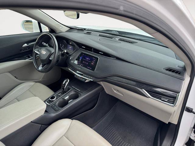 Used 2020 Cadillac XT4 Premium Luxury w/ LPO, Radiant Package FWD image 15