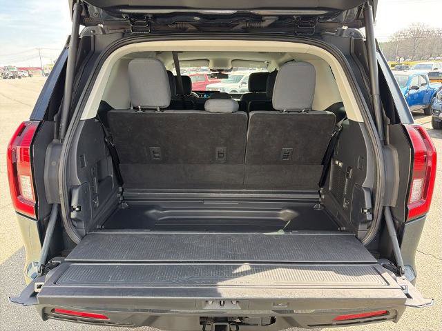 Certified 2025 Ford Expedition Active AWD/4WD image 18