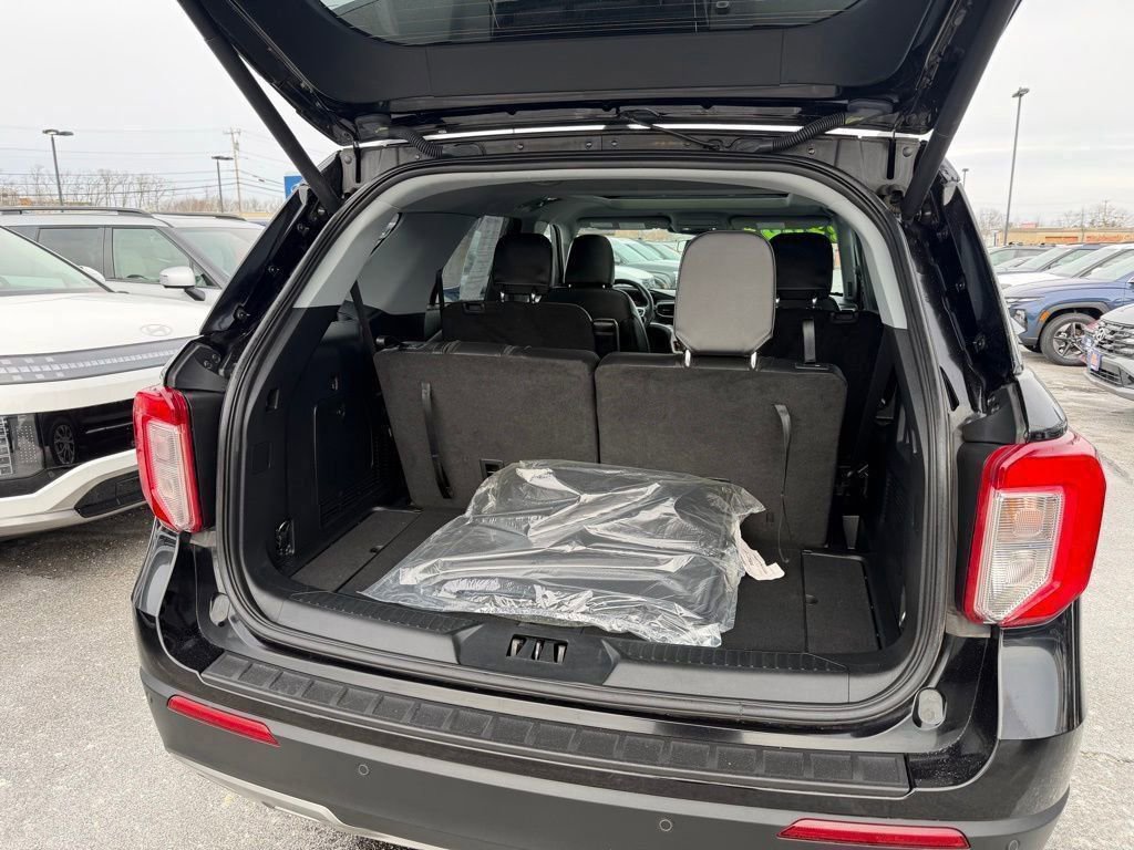 Certified 2022 Ford Explorer XLT w/ Equipment Group 202A image 20