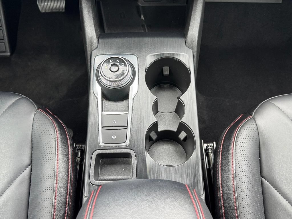 Certified 2025 Ford Escape ST-Line Elite w/ Premium Technology Package AWD/4WD image 18