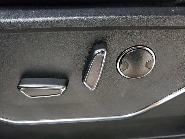 Certified 2022 Ford F150 Lariat w/ Equipment Group 502A High image 19