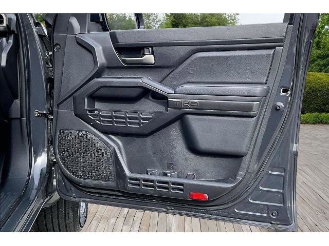 Used 2025 Toyota Tacoma TRD Off-Road AWD/4WD image 24