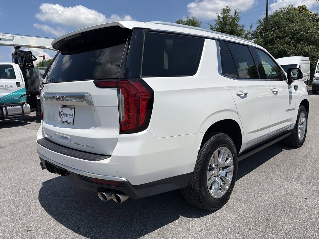 Used 2023 GMC Yukon Denali AWD/4WD image 7