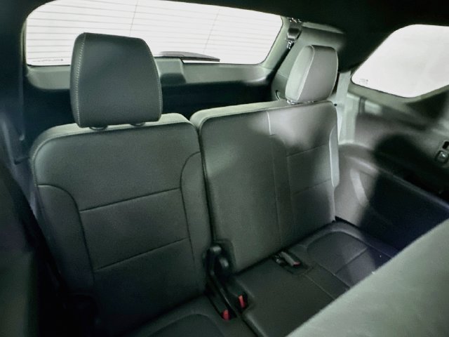 Used 2023 Chevrolet Traverse LT w/ LT Premium Package AWD/4WD image 34