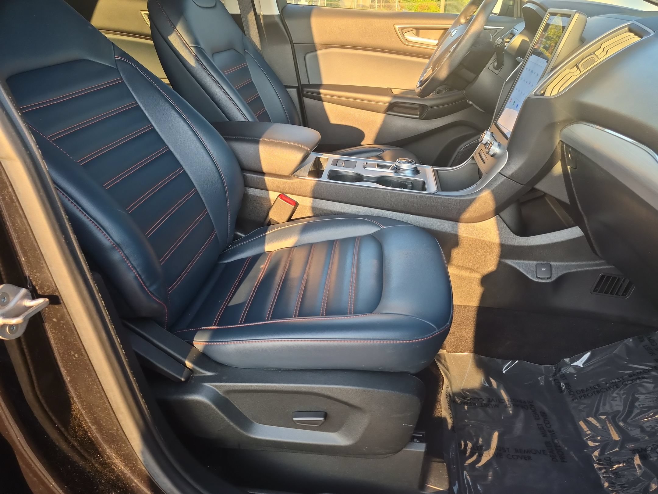 Certified 2022 Ford Edge SEL w/ Sport Appearance Package AWD/4WD image 35