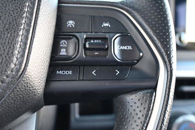 Used 2025 Toyota 4Runner SR5 AWD/4WD image 31
