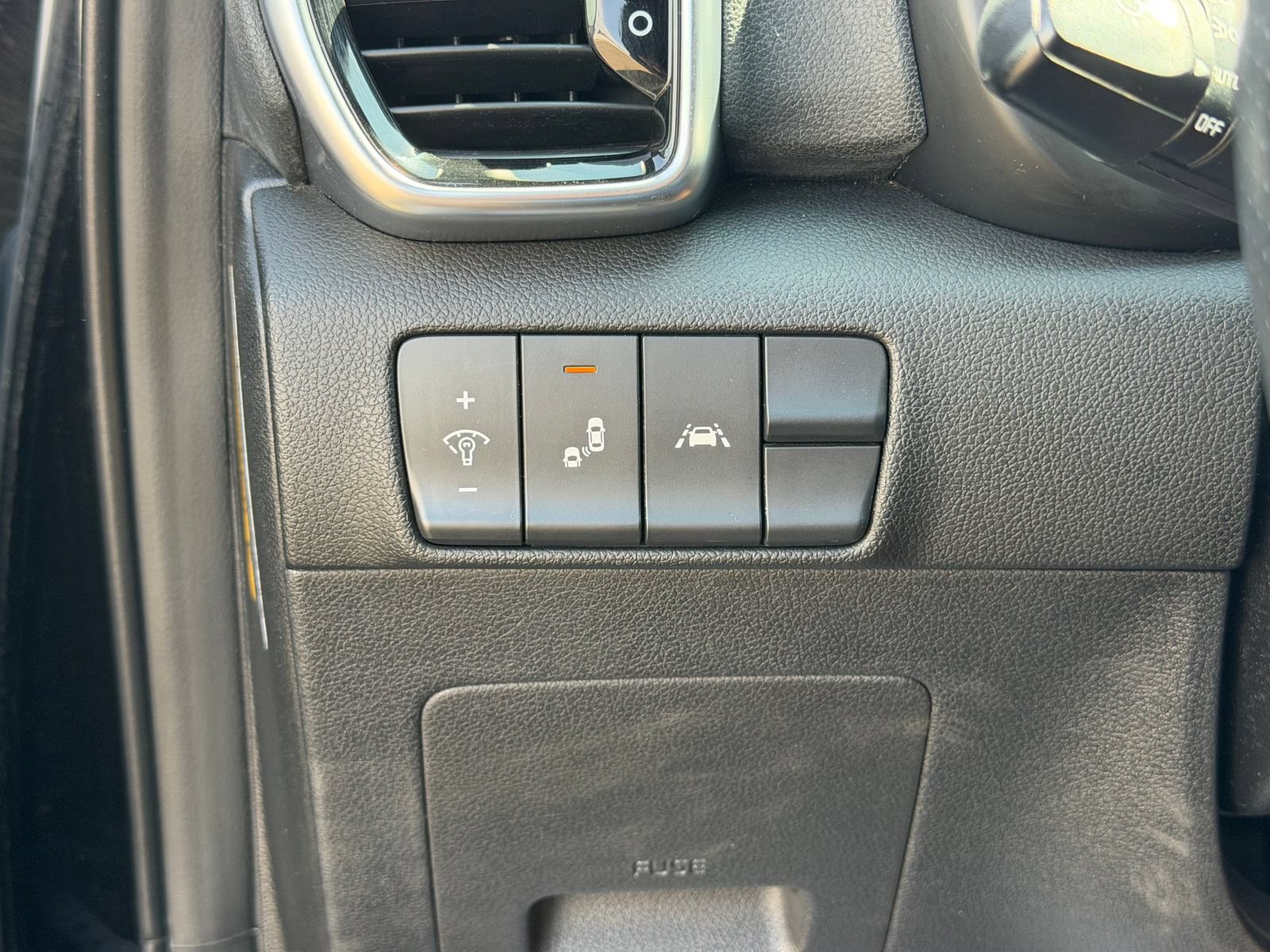 Used 2022 Kia Sportage Nightfall Edition w/ Nightfall Fwd Premium Package image 30