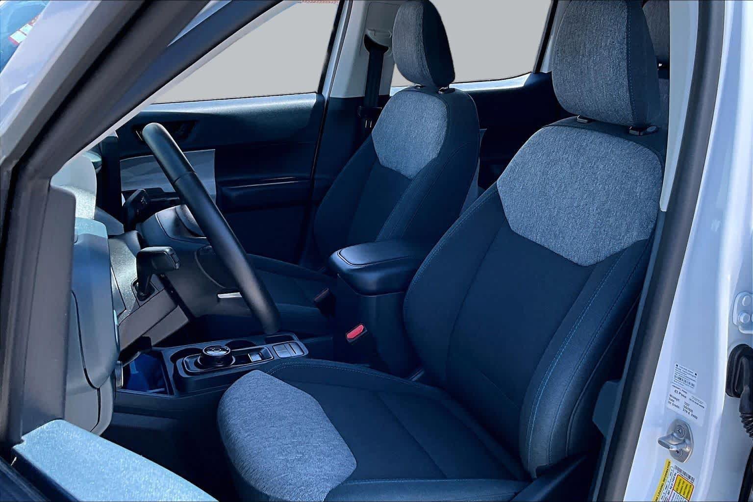 Certified 2025 Ford Maverick XLT w/ XLT Luxury Package FWD image 8