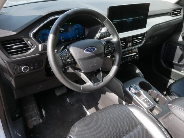 Certified 2024 Ford Escape Platinum AWD/4WD image 12