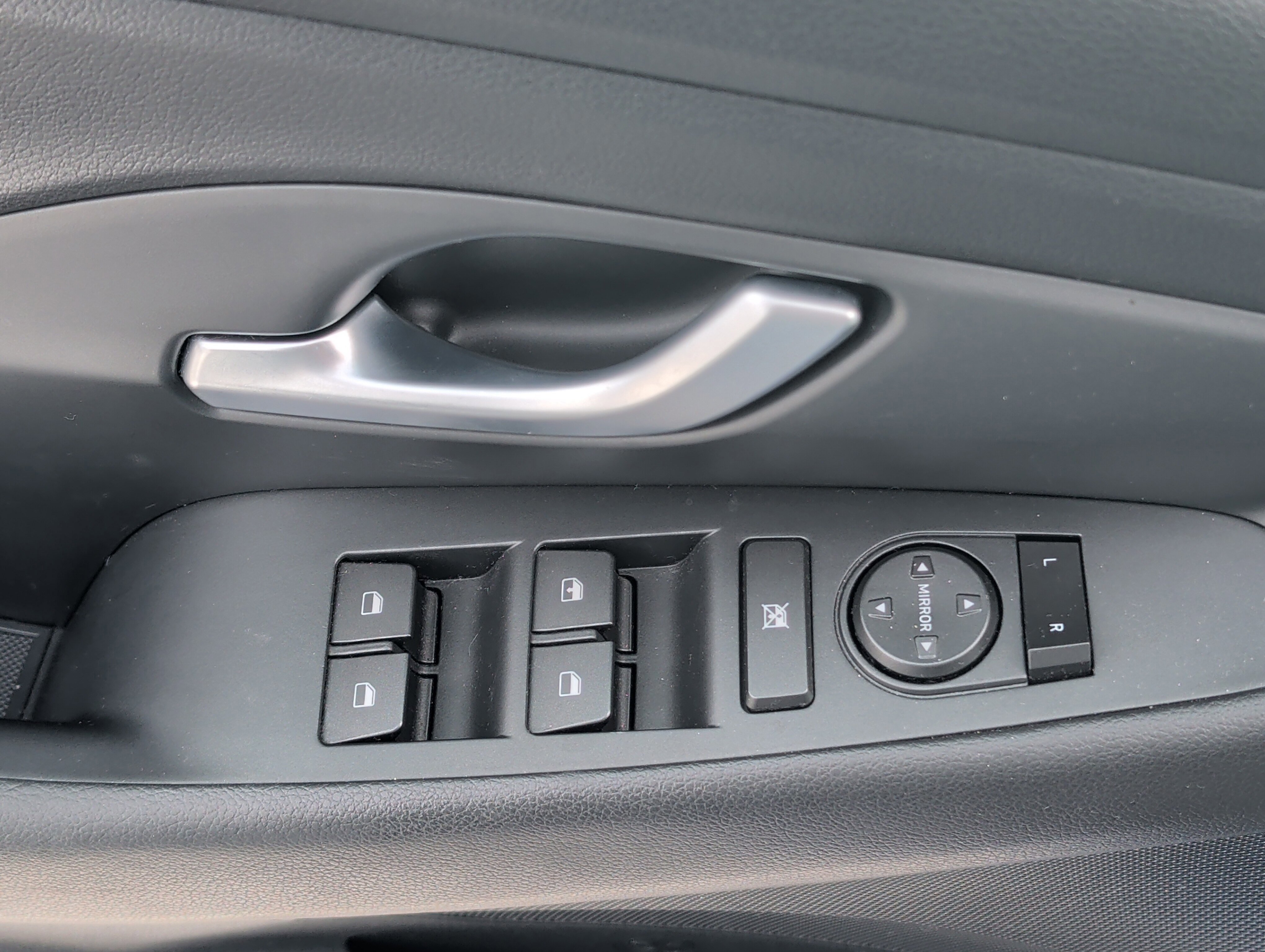 Used 2018 Hyundai Elantra GT image 20