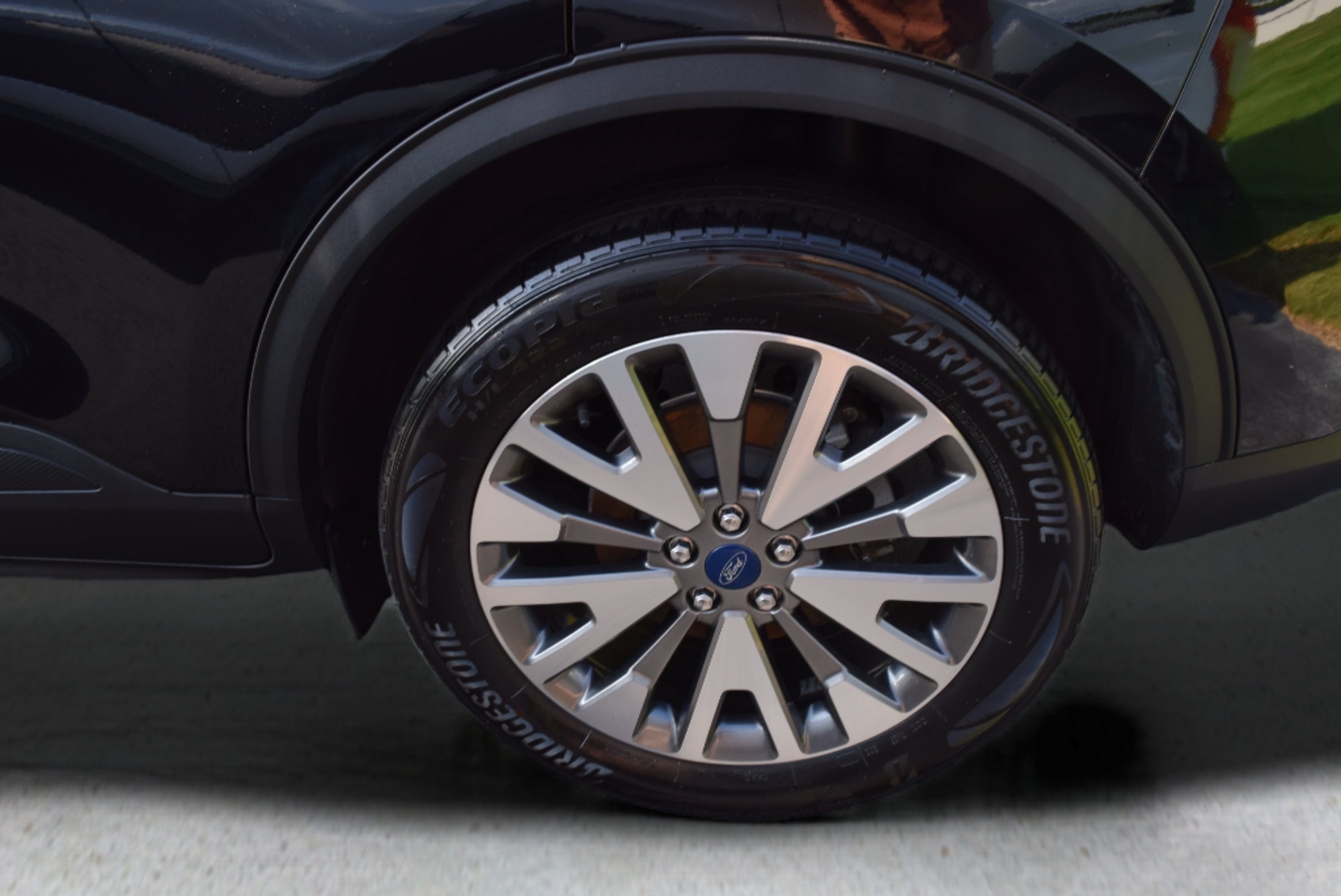 Certified 2022 Ford Escape Titanium w/ Class II Trailer Tow Package AWD/4WD image 7