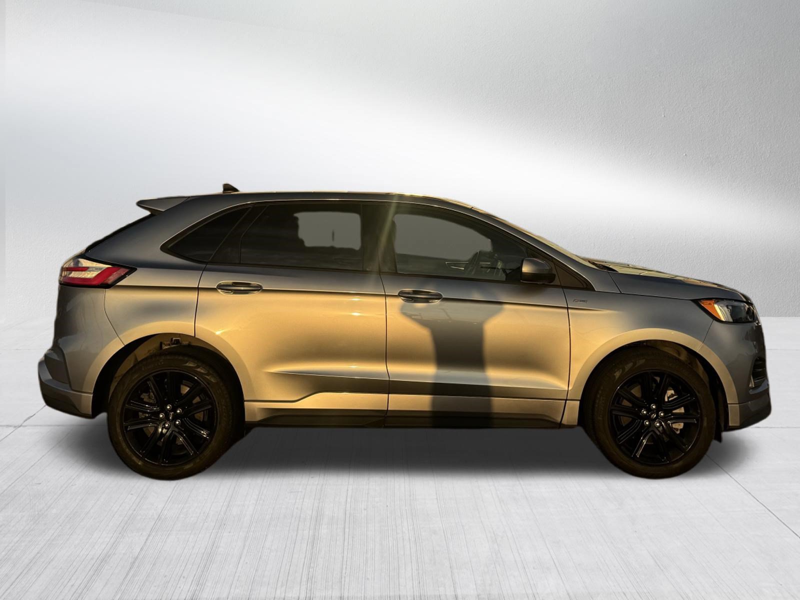 Certified 2024 Ford Edge ST-Line AWD/4WD image 8