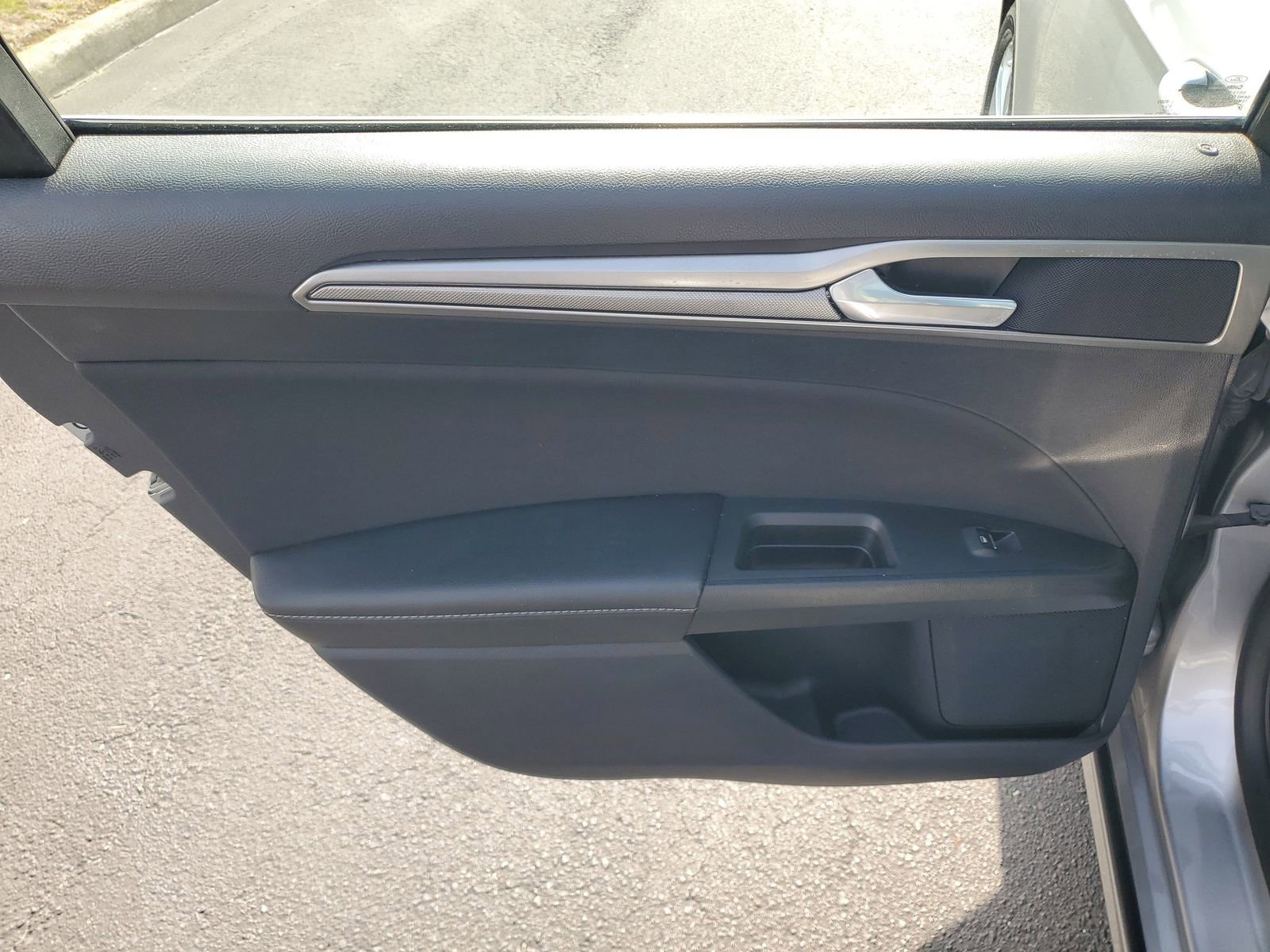 Certified 2020 Ford Fusion SE FWD image 9