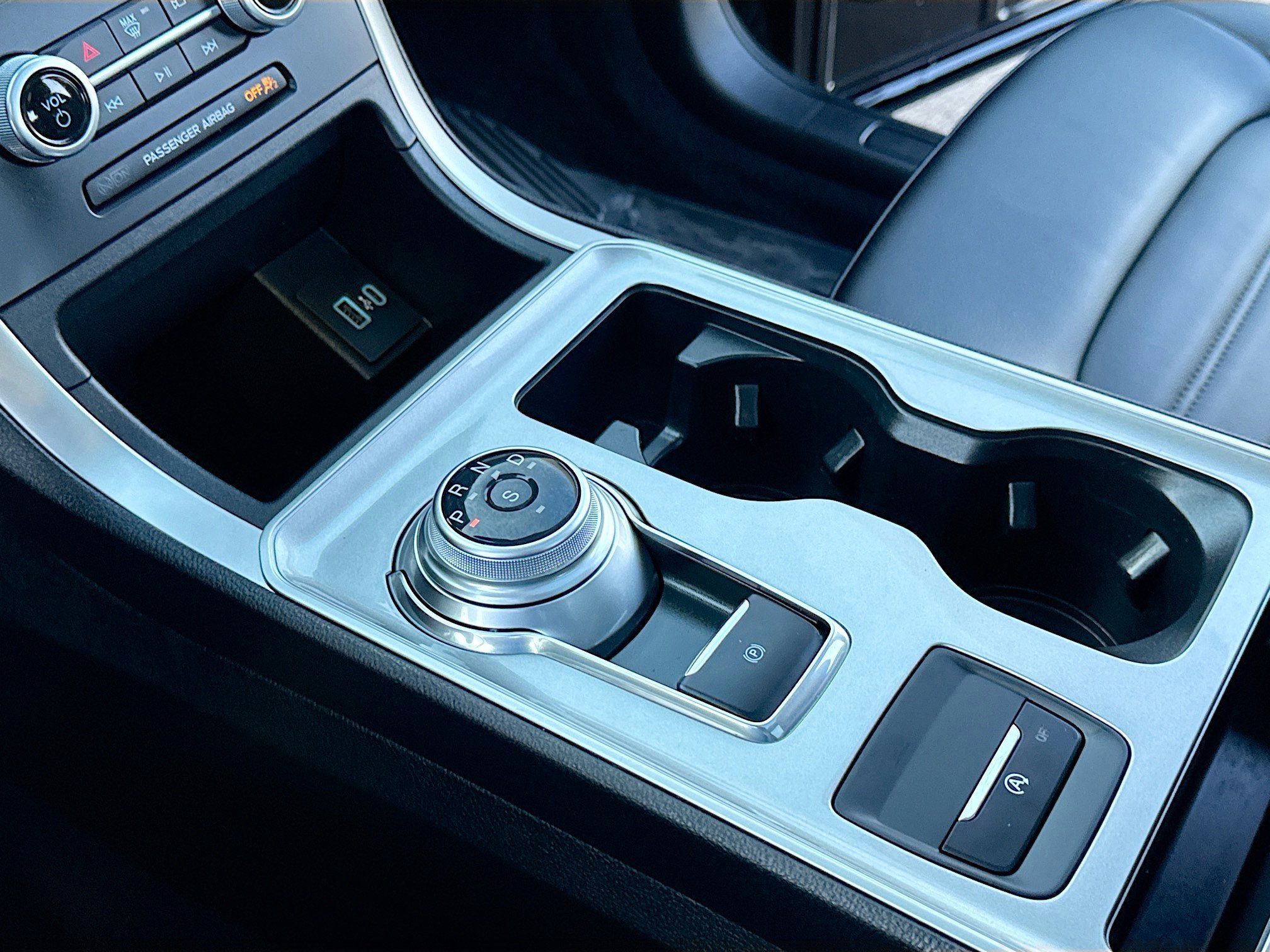 Certified 2024 Ford Edge SEL w/ Convenience Package image 13