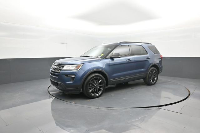 Certified 2019 Ford Explorer XLT w/ Equipment Group 202A AWD/4WD image 4