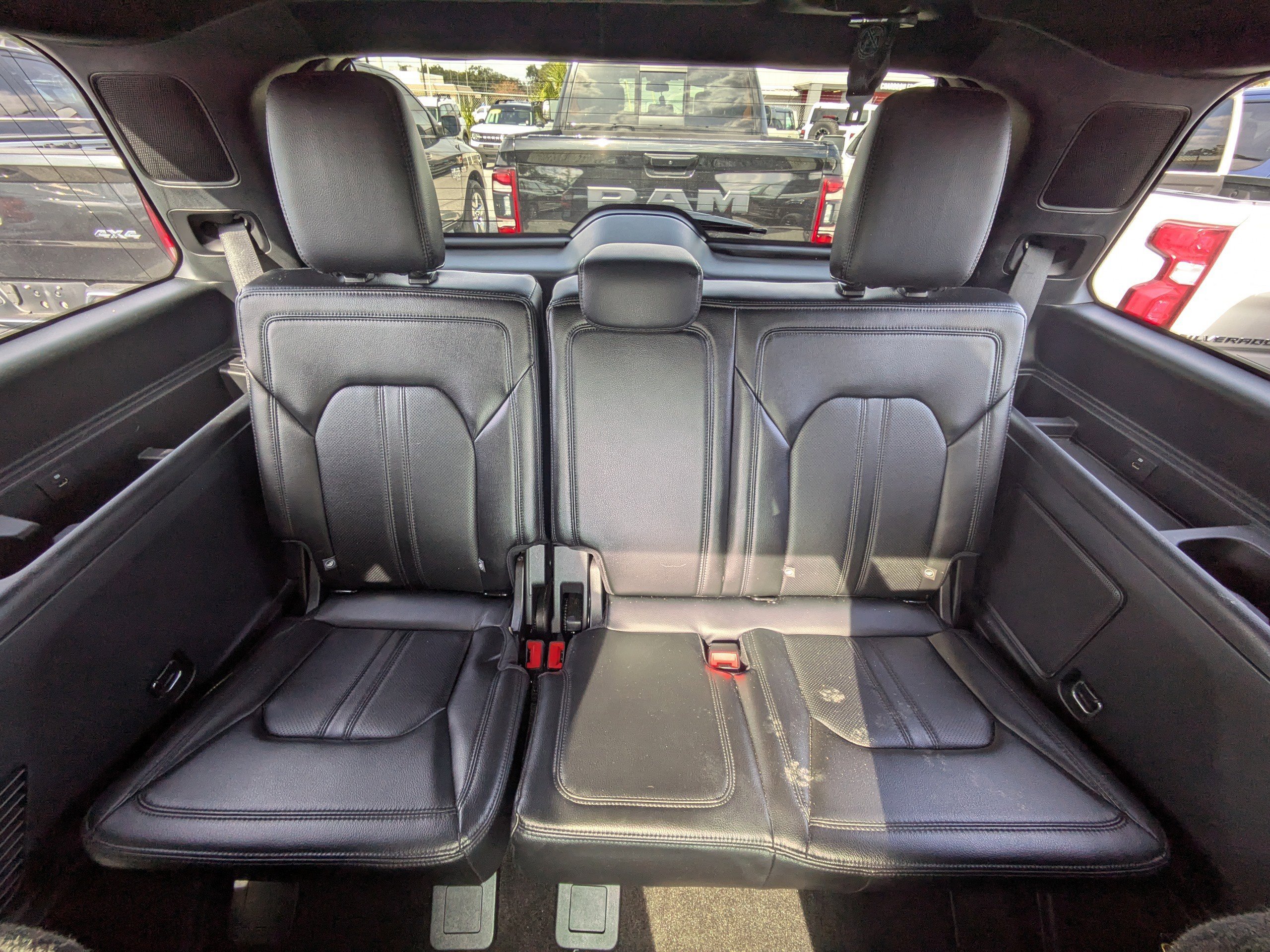 Certified 2020 Ford Expedition Limited image 16