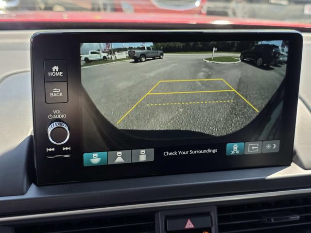 Used 2025 Honda Pilot Touring image 24