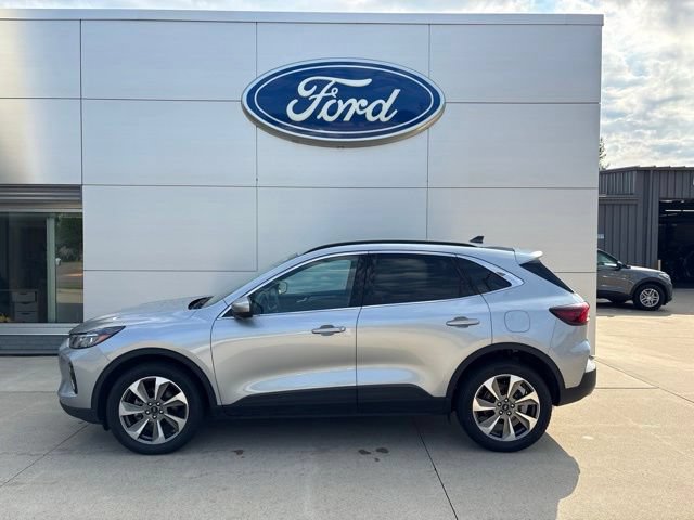 Certified 2023 Ford Escape Platinum AWD/4WD image 3